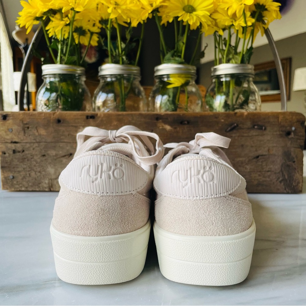 Ryka•NWOB•8•Suede Viv Classic Sneakers•Sand Beige•Lace-Up Closure•Padded Collar🌼 - Picture 6 of 16